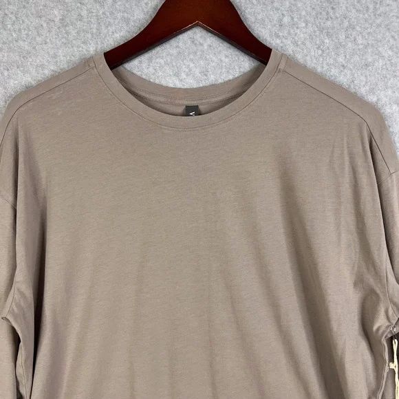 Vuori Shirt Womens Size XS Cobblestone Long Sleeve Feather Tee - Picture 2 of 10